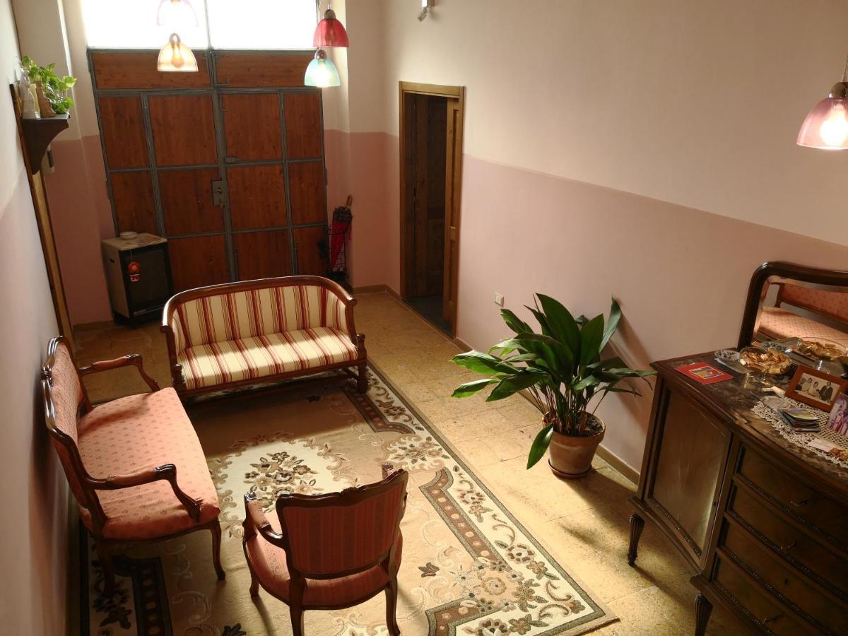 B&B Ex Magazzeno Barlotti Paestum Exterior photo